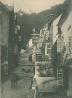 002 - ROYAUME-UNI - CLOVELLY - Higt Street New Inn Hotel Board - Devon - Clovelly