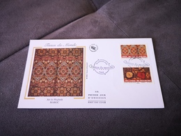 FRANCE FDC Enveloppe SOIE 1er Jour TISSUS DU MONDE 2011 - Collection Timbre Poste - 2010-2019