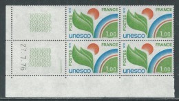 France Service N° 51 XX, U.N.E.S.C.O.  1 F.  En Bloc De 4 Coin Daté Du 27 . 7 . 76 , 2 Traits, Sans Charnière, TB - Servicio