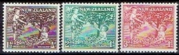 **NEW ZEALAND #   FROM 1956 STAMPWORLD 379-81** - Neufs