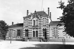 Ligny-le-Chatel - L'Ecole Communale - Ligny Le Chatel