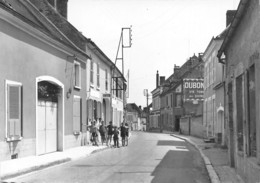 Ligny-le-Chatel - Rue Du Carouge, Côté Nord - Coiffeur - Ligny Le Chatel