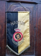 Union Nationale Des Officiers De Réserve - Section Namur - Flaggen