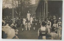 Carte Photo  Procession  Animée  Cachet Photographe Jb Chabert - To Identify