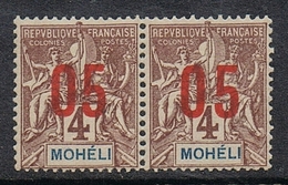 MOHELI N°17 ET 17A N** SE TENANT Variété Surcharge Espacée De 1.75mm - Ungebraucht