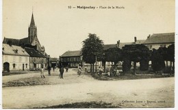 8157  -  Oise -   MAIGNELAY  :  Place De La Mairie  BELLE ANIMATION - Maignelay Montigny