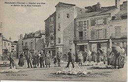 CPA 16 - Marché Aux Oies Et Entrée De La Rue Nationale MIREBEAU 86 - Mirebeau