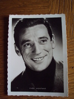 Carte Photo Ancienne YVES MONTAND - Famous People