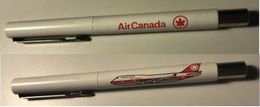 AIR  CANADA  PENNA  A  SFERA - Articles De Papeterie