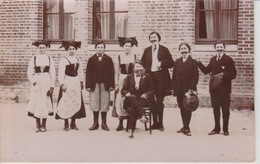 19 / 2 / 362  -   CARTE  PHOTO  AVEC. PERSONNAGES - Genealogy