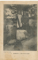 31 Mobaye Une Femme Sangho . Enfant Avec Grand Parapluie Cliché Almeida . Taches - Centrafricaine (République)