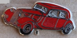 VIEILLE CITROËN ROUGE - VOITURE ANCIENNE - GUERRE 39/45   -     (21) - Citroën