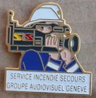 SAPEURS POMPIERS - GENEVE - SUISSE - SERVICE INCENDIE ET DE SECOURS - SIS  - GROUPE AUDIOVISUEL- CAMERA -     (21) - Bomberos