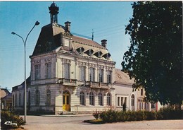 PLEUMARTIN. L'Hôtel De Ville - Pleumartin