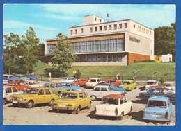 Deutschland; Ahrenshoop; Kurhaus Mit Parkplatz Und Autos - Fischland/Darss