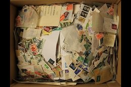 \Y KILOWARE\Y A Medium Sized Box Filled With An On & Off Paper, ALL World, ALL Period, Unsorted & Unchecked Mixture. Muc - Other & Unclassified