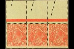 \Y 1926-30\Y 1½d Scarlet - Perf 14, SG 87, Horizontal Strip Of Three With Dramatic Perforation fault In Upper Margin, Ve - Autres & Non Classés