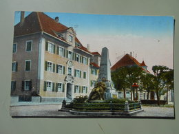 ALLEMAGNE BADE-WURTEMBERG RADOLFZELL AM BODENSEE MARKTPLATZ MIT KRIEGERDENKMAL - Radolfzell