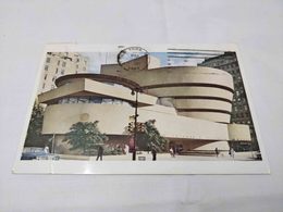 VINTAGE POSTCARD UNITED STATES THE SOLOMON R. GUGGENHEIM MUSEUM CIRCULATED 1967 - Musei