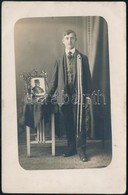 Cca 1914 Fiú Ferenc József Arcképével, Műtermi Fotólap, 14×9 Cm - Andere & Zonder Classificatie
