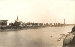 * T1 Szolnok, Tisza Part, Fürdő Stégek, Vártemplom. Bánó Ernő Photo - Ohne Zuordnung