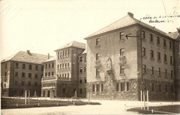 T2 1931 Veszprém, Jutas; M. Kir. Kinizsi Pál Honvéd Csapat Altisztképző Iskola Főépülete. Photo - Non Classés