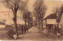 T2/T3 Pécska, Magyarpécska, Pecica; Nagy Utca, Falubeliek. Ruber István Kiadása 678. / Street View With Villagers  (EK) - Zonder Classificatie