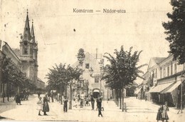 * T3 Komárom, Komárno; Nádor Utca, Szentháromság Szobor, Löwinger és Neu üzlete / Street View, Monument, Shops  (Rb) - Unclassified