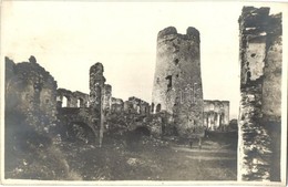 ** T1 Szepesváralja, Spisské Podhradie; Várrom Udvara / Court Yard Of The Castle Ruins. Photo - Zonder Classificatie