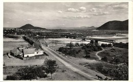 T2 Huszt, Chust; Nagy-ág Híd, Cipész és Kerékabroncs Reklám / Rika Bridge,  Shoemaker And Tire Advertisements - Zonder Classificatie