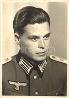 * T2/T3 1943 WWII German Wehrmacht NSDAP Nazi Military Officer, Eagle Atop Swastika. Fiedler Photo (EK) - Zonder Classificatie