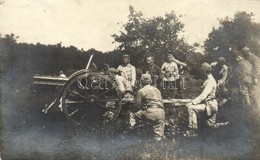 * T2 Első Világháborús Osztrák-magyar Katonai Lap. Célzás Az ágyúval / WWI K.u.k. Military, Aiming With A Cannon. Photo - Unclassified