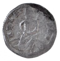 1235-1270. Denár Ag 'IV. Béla' (0,85g) T:2-  
Hungary 1235-1270. Denar Ag 'Béla IV' (0,85g) C:VF
Huszár: 320., Unger I.: - Zonder Classificatie