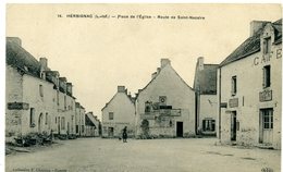 44 - HERBIGNAC - Place De L'église, Route De St Nazaire - Herbignac