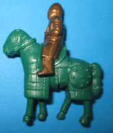 K97 N71 KNIGHT CAVALIERE   KINDER Ferrero C - Metallfiguren