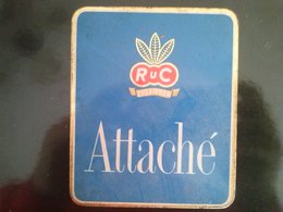 "ATTACHE" -RUC  Zigaren - Empty Cigarette  Metal  Box,  Around 1960 - Estuches Para Cigarrillos (vacios)