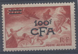 France, Réunion : Poste Aérienne N° 48 X Neuf Avec Trace De Charnière Année 1949 - Luftpost