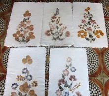 Vintage France Lot 5 Feuilles Bouquet De Fleurs Plantes Séchées Pressées Papier Chiffon Fabriqués Recyclés Chutes Tissus - Other & Unclassified