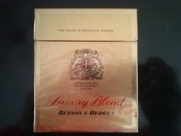 BENSON & HEDGES - Luxury Blend - English Empty Cigarettes Carton Box - Around (environ) 1970 - Etuis à Cigarettes Vides