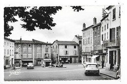 CUNLHAT   (cpsm 63)   Le Marché Et Place De La Fontaine   -  L 1 - Cunlhat