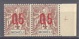 Mohéli: Yvert  N° 17/17A*; Chiffres Espacés Se Tenant, Bord De Feuille Avec Croix De Controle - Unused Stamps