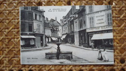 SEZANNE - PLACE DE LA REPUBLIQUE - Sezanne