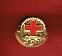 INSIGNE PINS CROIX ROUGE FRANCAISE - Geneeskundige Diensten