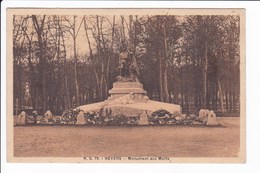 N.G. 79 - NEVERS - Monument Aux Morts - Nevers