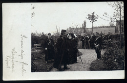 BUDAPEST 1902. Katonák, Fotográfus érdekes Fotós Képeslap  /  Soldiers Photographer Interesting Photo Vintage Pic. P.car - Hongarije