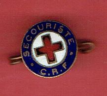 INSIGNE EMAILLE CROIX ROUGE FRANCAISE SECOURISTE - Services Médicaux