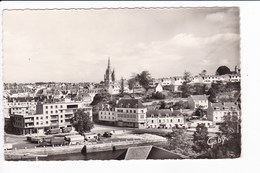 HENNEBONT - Vue Générale (Place Avec Véhicules  Fête Foraine Années 50) - Hennebont