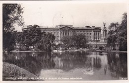 London, Buckinhem Palace And Queen Victoria Memorial (pk56725) - Buckingham Palace