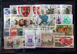 Pays De L'est - 32 Stamps Used From Poland & Ceskoslovenko - Lots & Kiloware (max. 999 Stück)