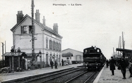 95. VAL D'OISE - PIERRELAYE. La Gare. Arrivée Du Train De 11 H 10. Contrôleur Et Agents SNCF... - Pierrelaye